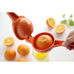 Manual citrus juicer for Oranges