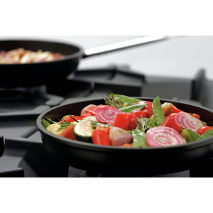 Fourneau com 6 queimadores série 900 - Forno a Gás GN 2/1 e armário da marca Bartscher