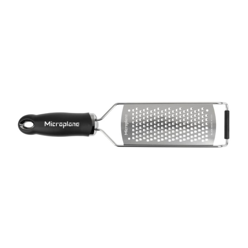 Râpe de Grãos Grossos Microplane em Aço Inoxidável: Desempenho e Qualidade Râpe de Grãos Grossos Microplane em Aço Inoxidável: Desempenho e Qualidade