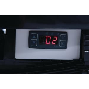 Vitrine Refrigerada - Porta Curva - Série Preta C 235 L