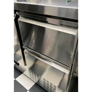 Mesa Refrigerada Positiva com Backsplash - 2 Portas e 2 Gavetas GN 1/2 - Dynasteel