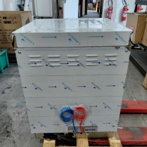 Lava-Louças Profissional com Dosador de Líquido de Enxágue e Detergente e Bomba de Drenagem - 50 x 50 cm - Dynasteel