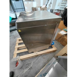 Lava-Louças Profissional com Dosador de Líquido de Enxágue e Detergente e Bomba de Drenagem - 50 x 50 cm - Dynasteel