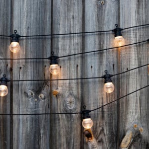 Guirlanda de Luz Guinguette Solar e Tomada LED - Party Clear Hybrid - Lumisky